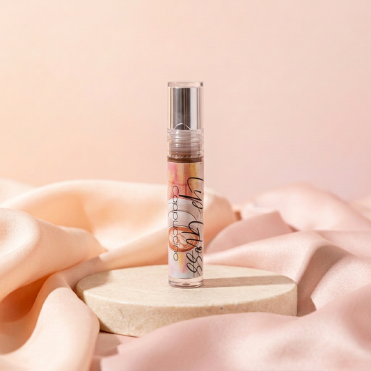 Cappuccino Lip Gloss with matching peach-and-blush satin